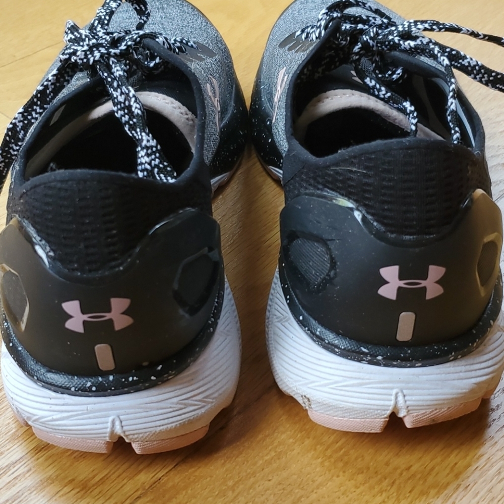 Under Armour Running Shoe Pink/Black - Picture 9 of 12